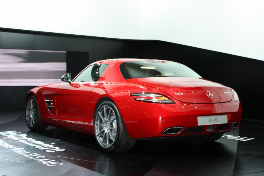  Mercedes-Benz SLS AMG 2010 года  (фото 72 из 526)